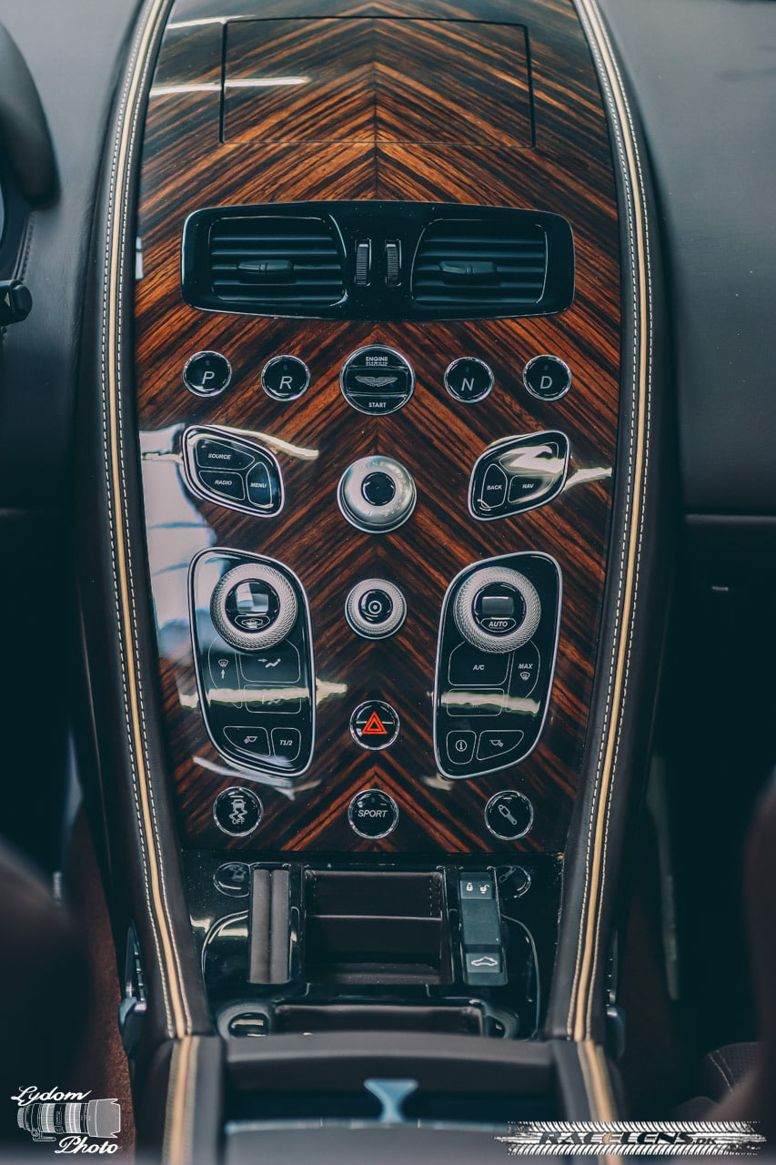 Jaguar F-Type R