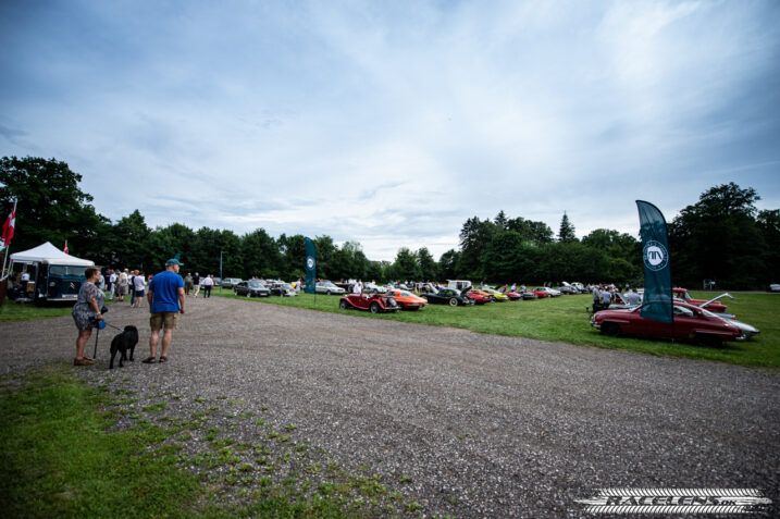 Coffee, Cars & Hygge - Torsdagstræf ved Klampenborg Galopbane.   - Racelens