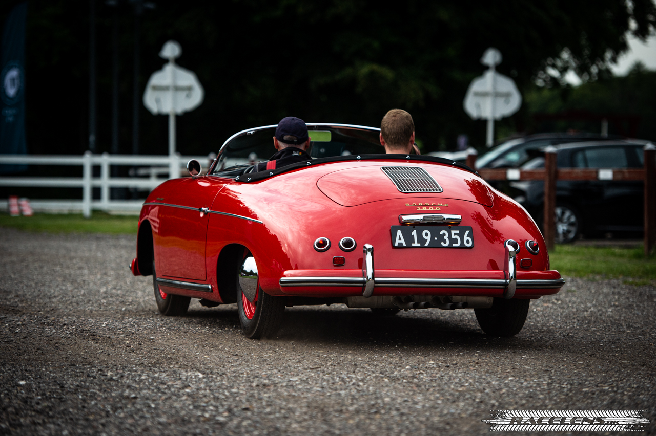 Cars & Coffee på Torvet i Hillerød - Racelens