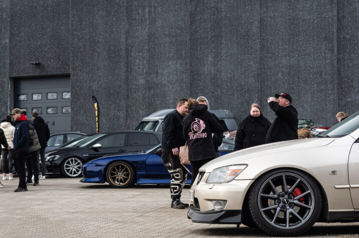 Cars N coffee i Slagelse - Racelens